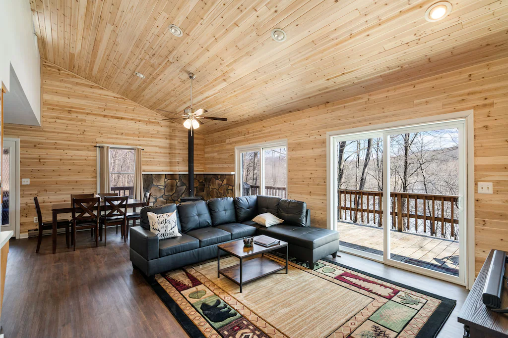 West Virginia Luxury Cabin- Pet:Family Friendly