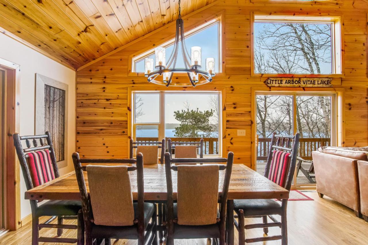 Wisconsin Lakefront Luxury Cabin