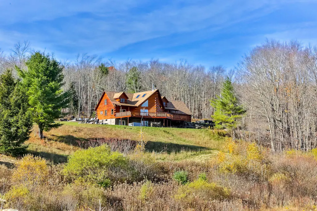 Antler Ridge Estates - Luxury Cabins New York