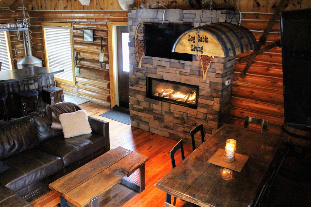 Luxury Log Cabin in Michigan