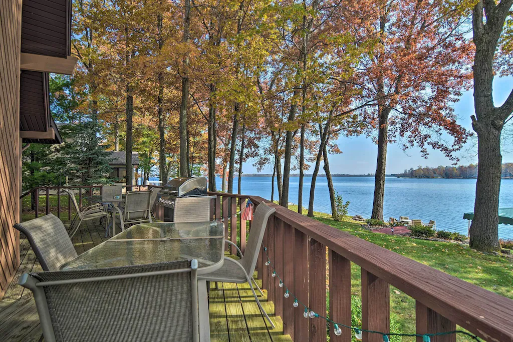 Michigan Waterfront Luxury Cabin