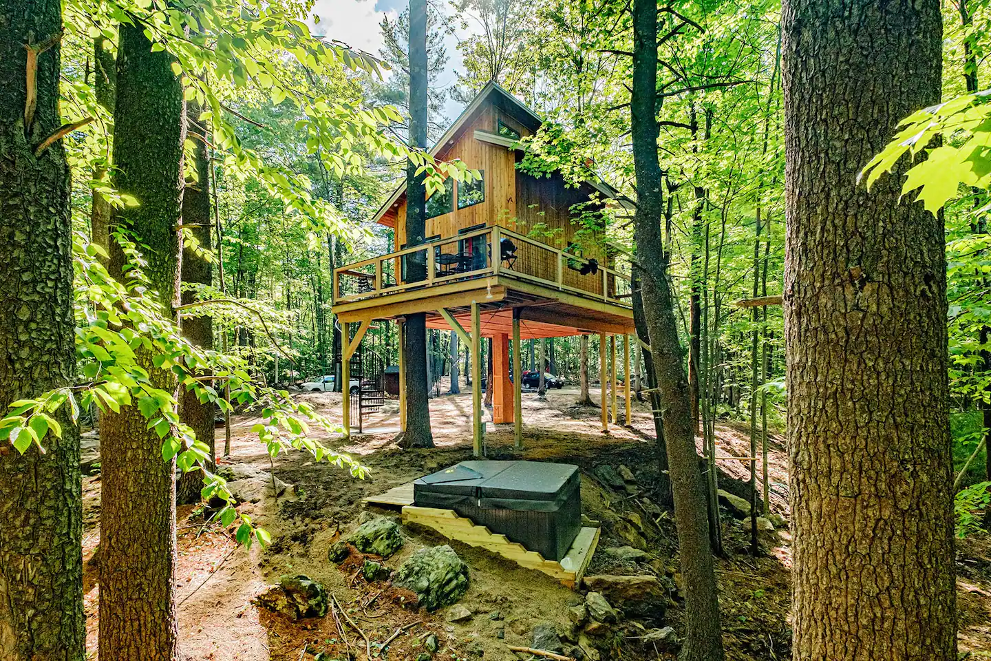 The Canopy Treehouse | A Luxury Carbon Free Glamping Retreat