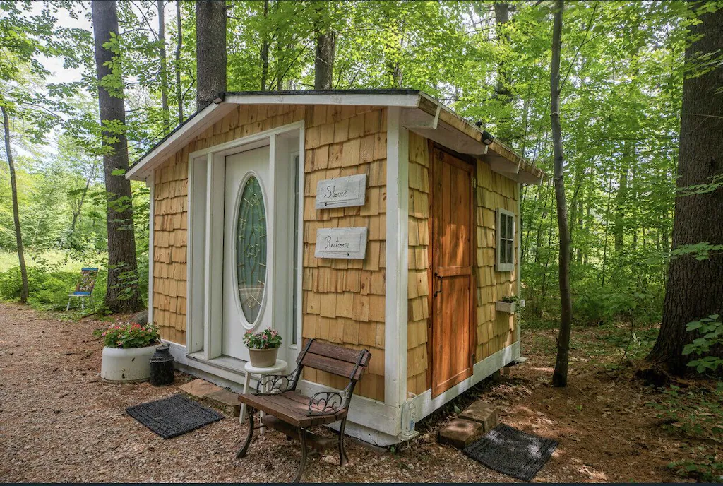 Tiny home glamping in Minnesota