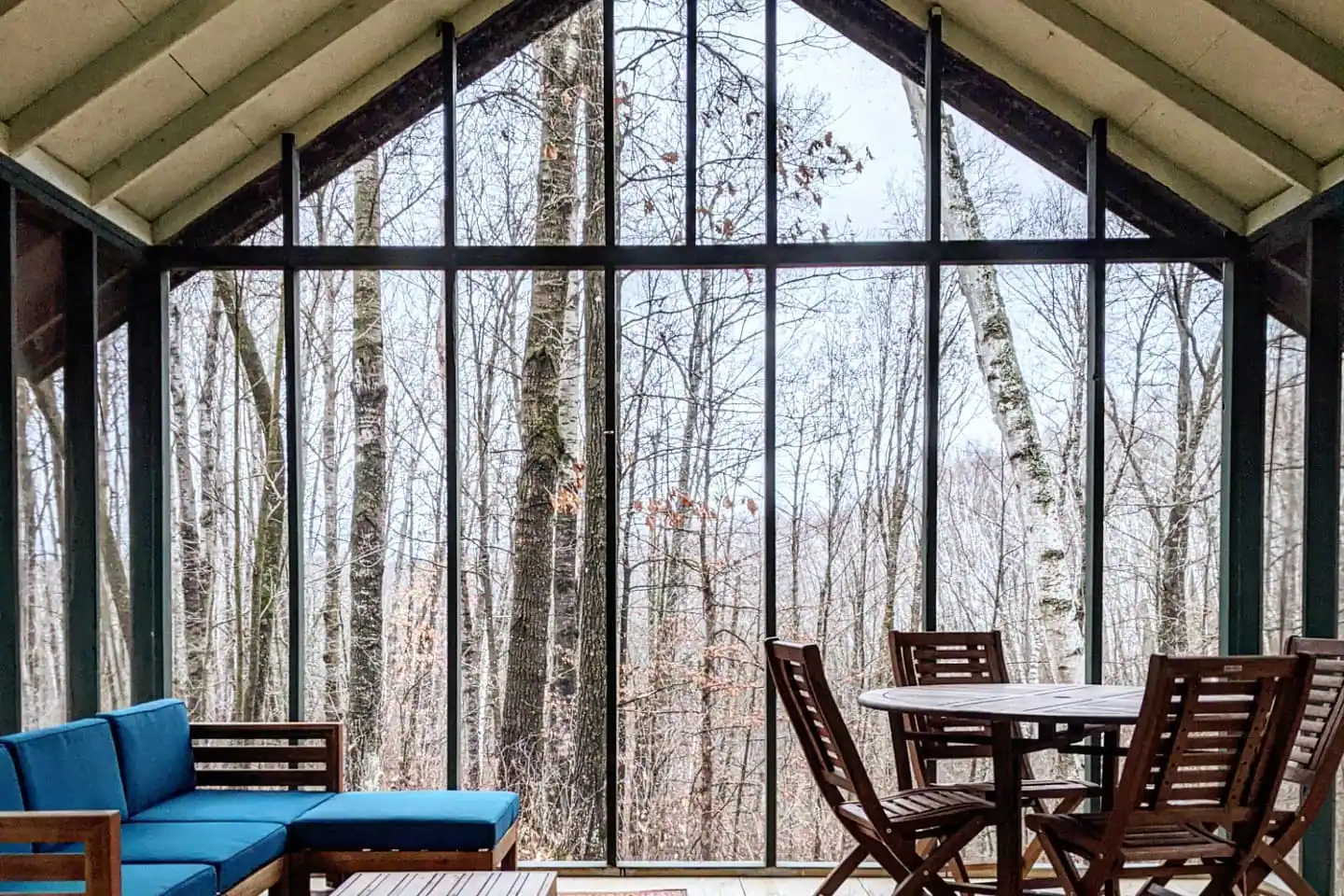 expansive cabin windows