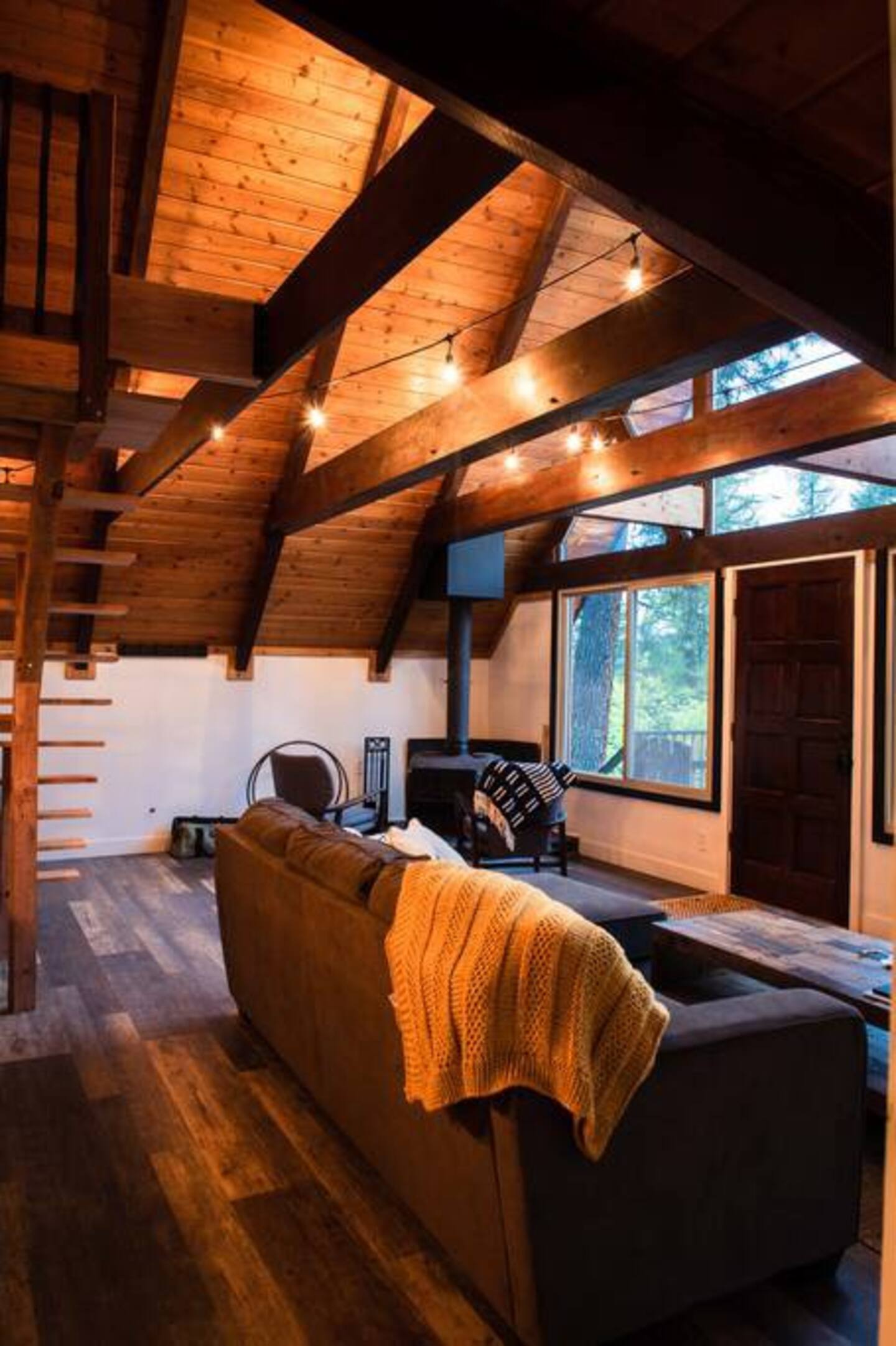 Luxury A-Frame Cabin in Montana