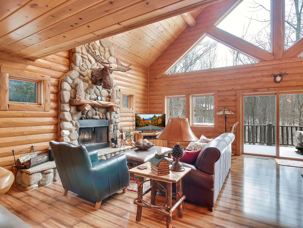 830 Mountain Cabin Luxury Michigan