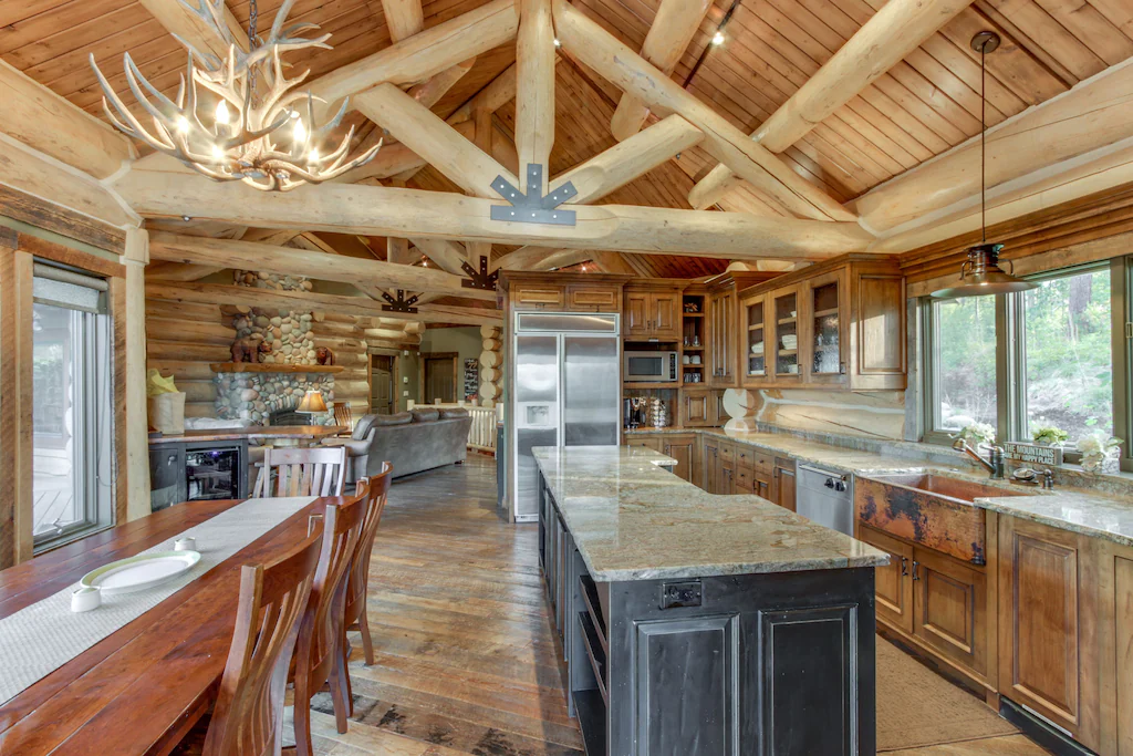 Alpine Ridge Montana Luxury Cabin Rental