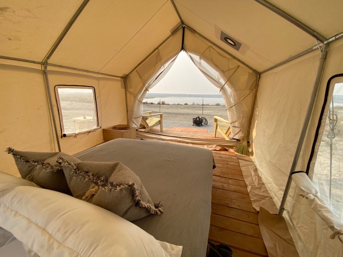 Lakeview Desert Oasis Glamping