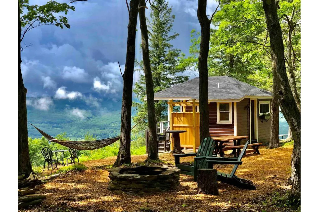 Mahican Cabin Secluded Glamping