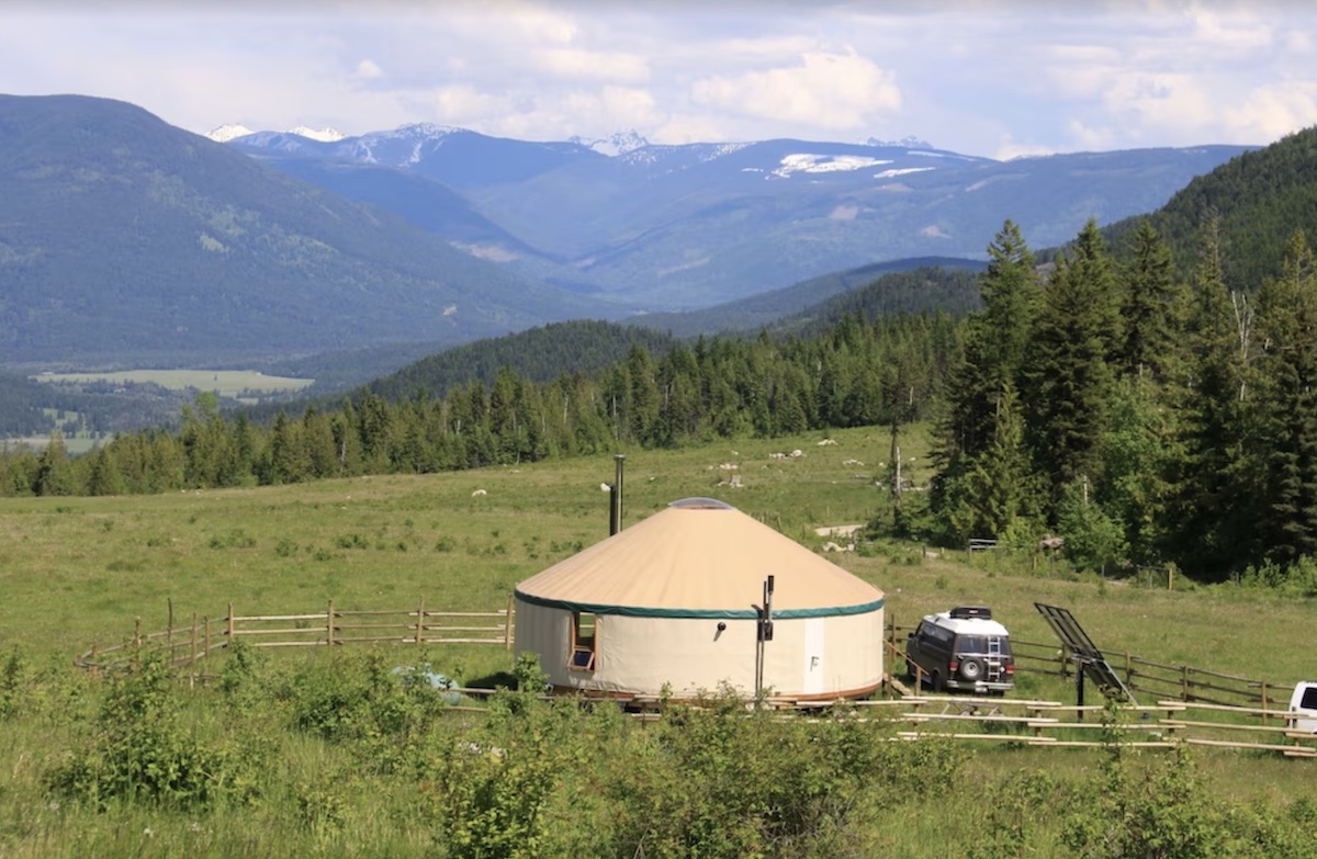 Luxury Yurt on a Private Lake