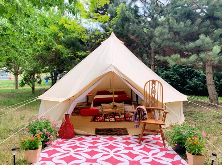 Utopia Feels Botanical Glamping