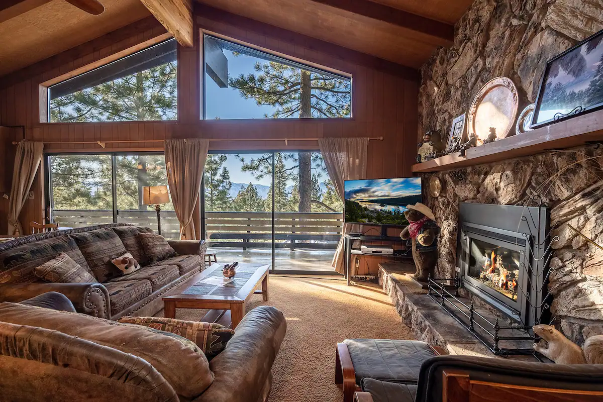 Tahoe Vacation Stay with Lake Views