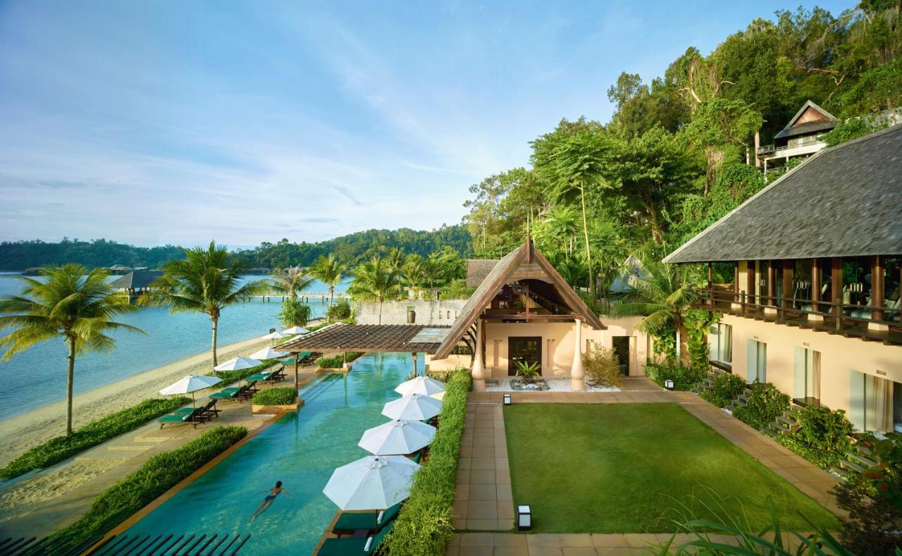 Gaya Island Beach Resort