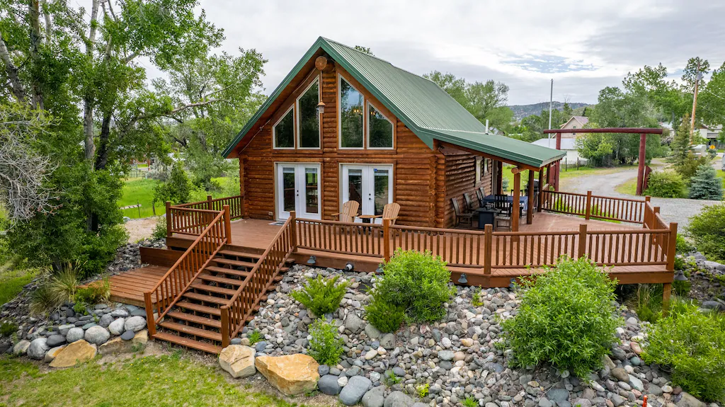 Majestic Wyoming Landscape Cabin