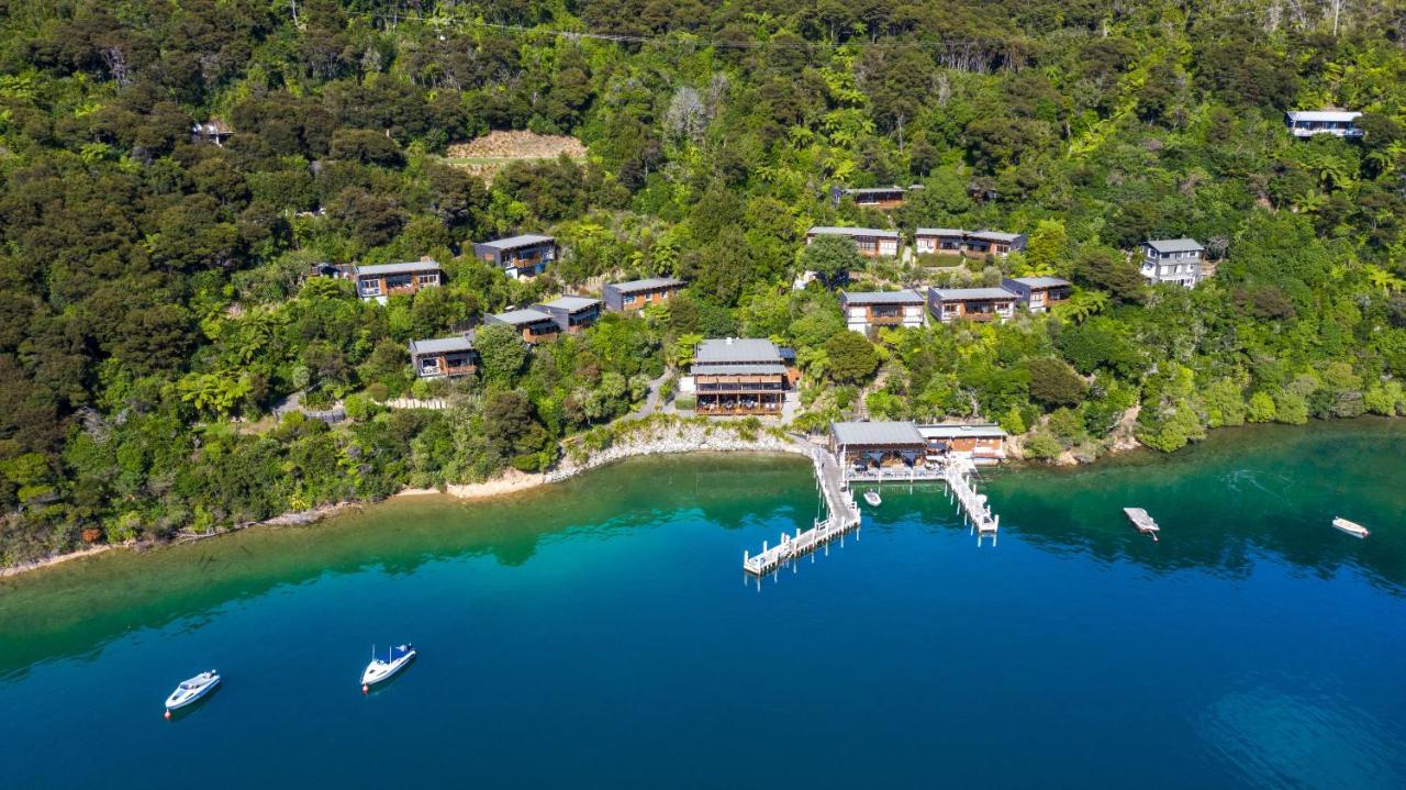 Bay of Many Coves - Beach Resort New Zealand