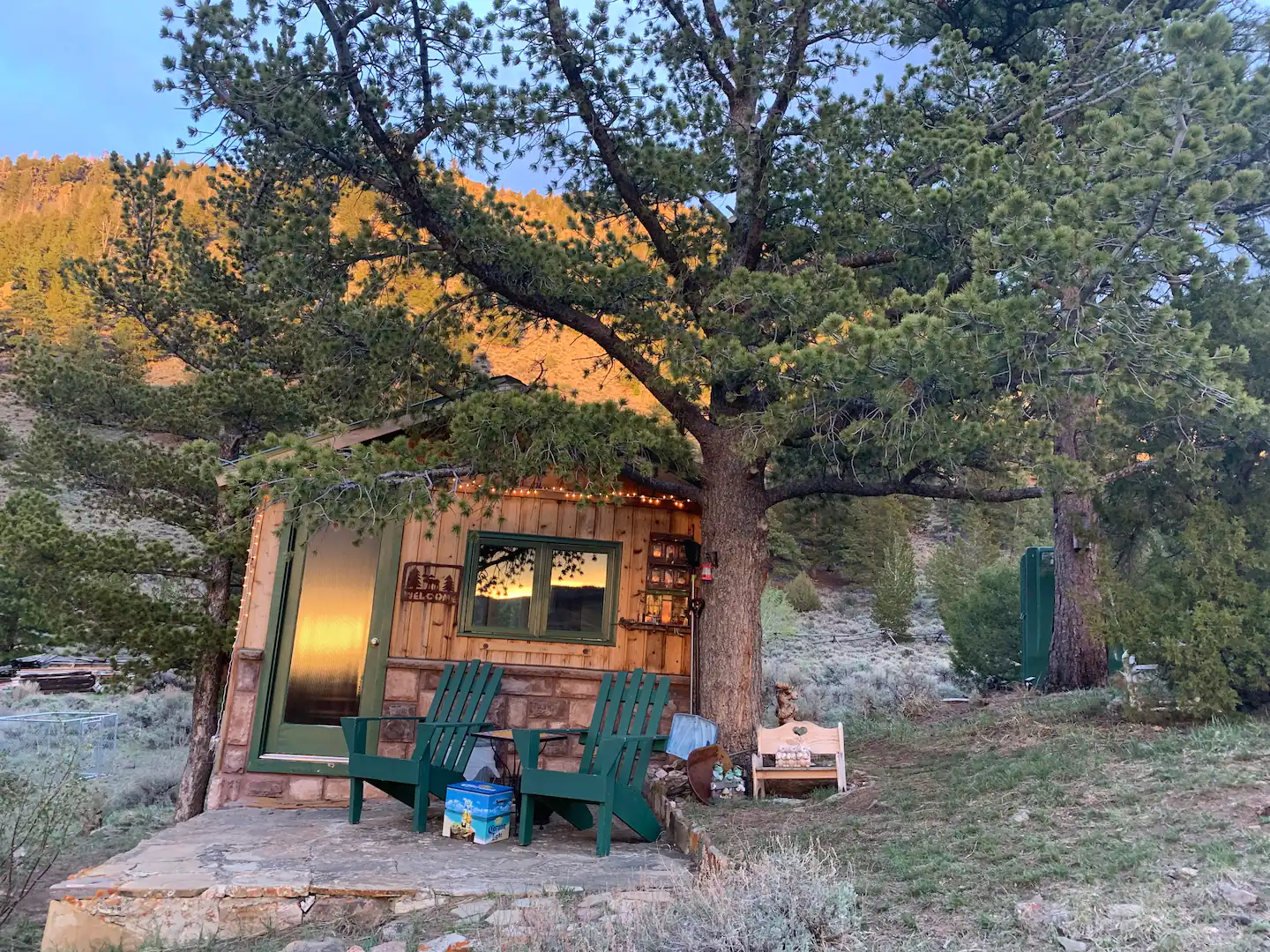 Little Cabin with a view - Wyoming Glamping