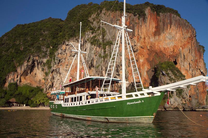 Merdeka 3 Spaboat - Thailand Liveaboard