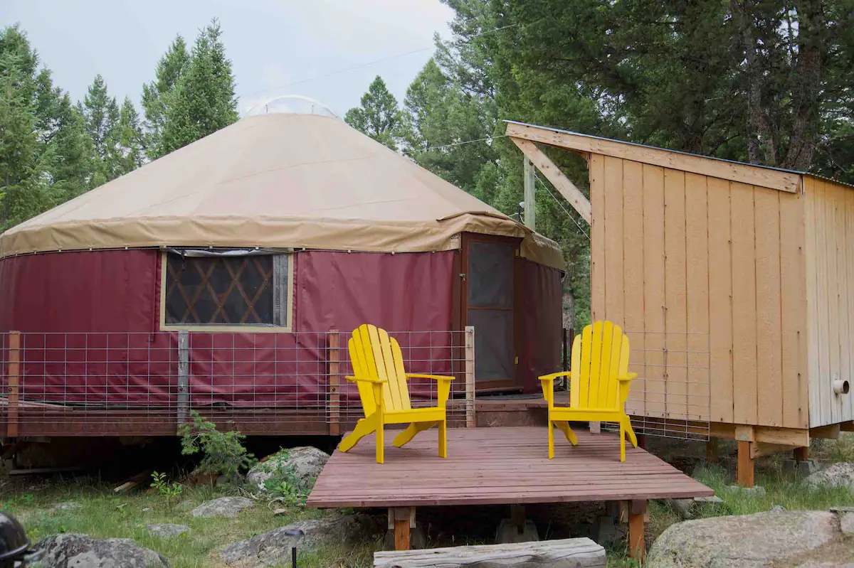 Mongolian-style Yurt in Cody - Glamping Wyoming