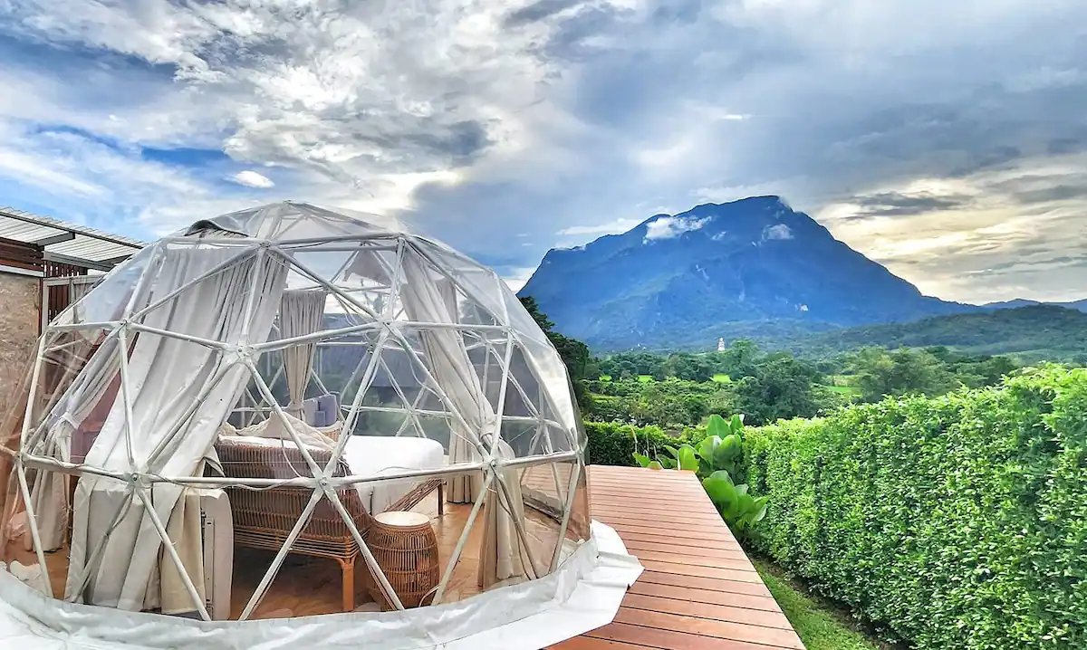 Stargazing Glamping Dome Mountain View