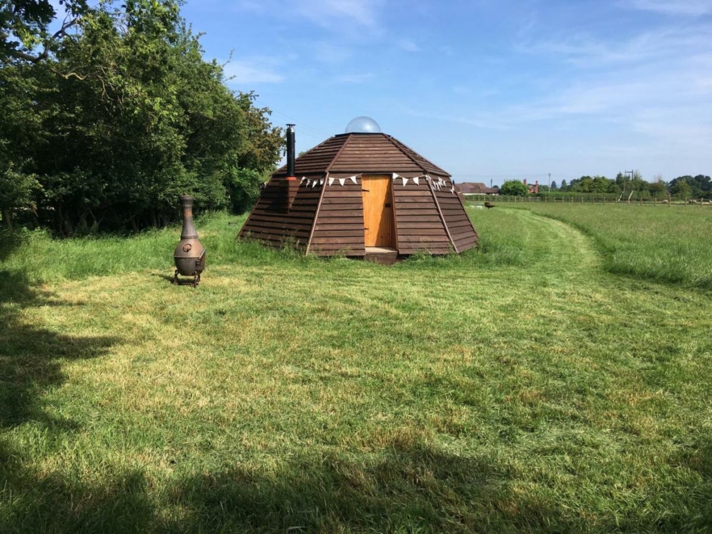 Honey Pod Glamping - Cotswolds