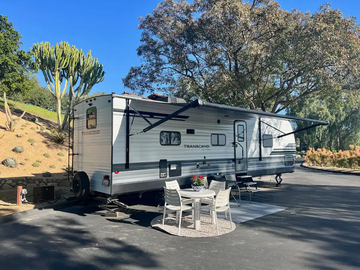 Camper/RV Glamping in Goleta - Santa Barbara