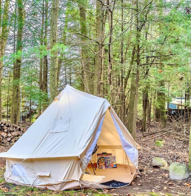 Luxury Pocono Home with Glamping Tent