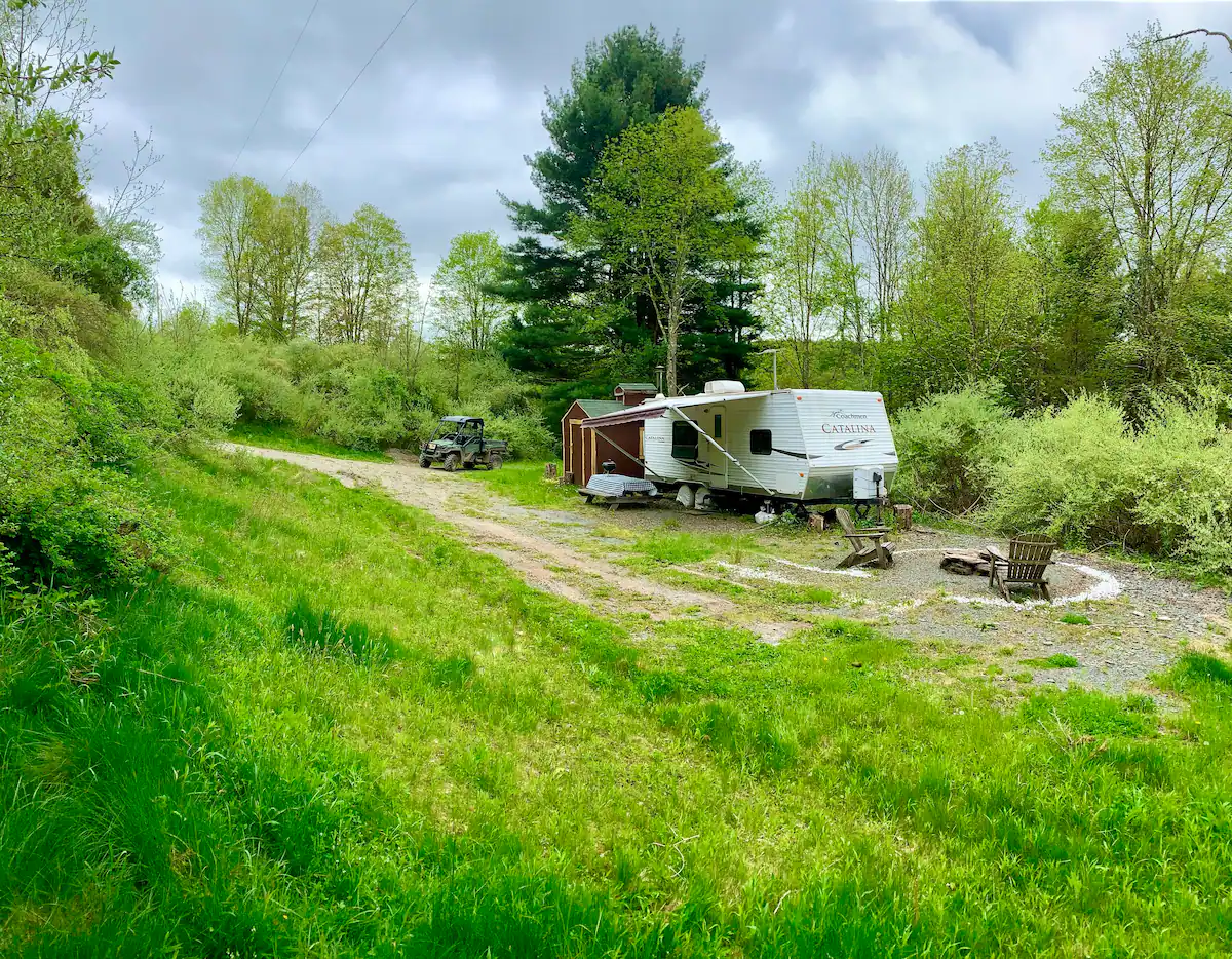 Secluded RV Camper with Firepit