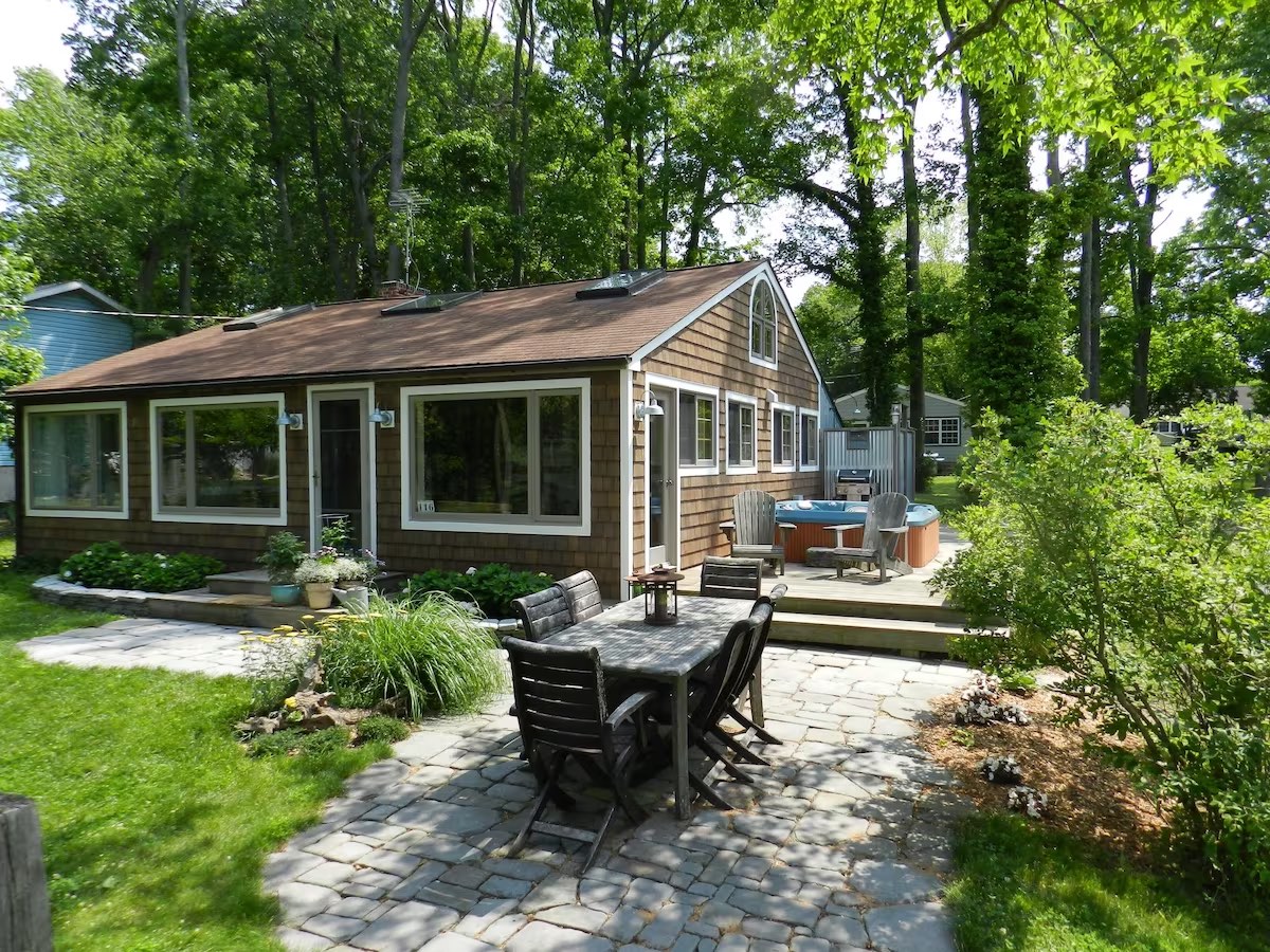 Waterfront Cabin Overlooking The Chesapeake Bay