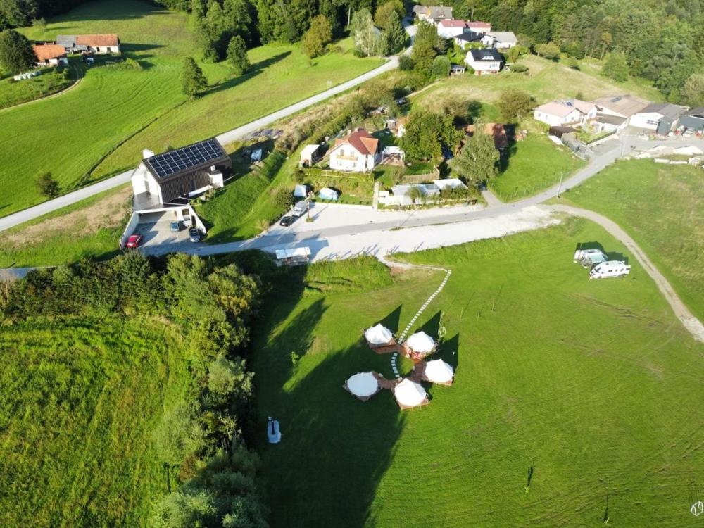 Bee Happy - Farmstay Camp - Slovenia