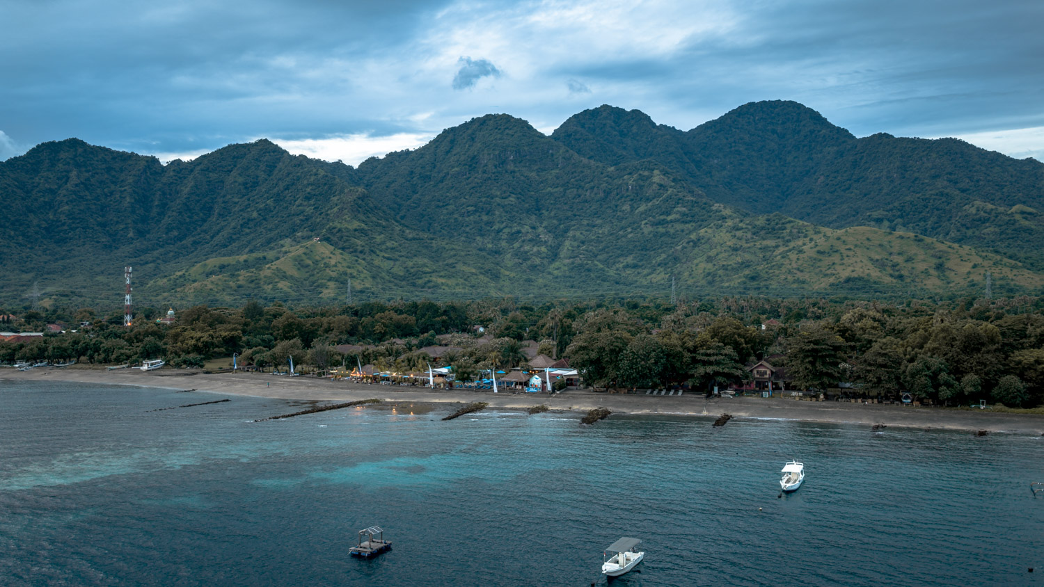 পারমুটারান বে বিচ